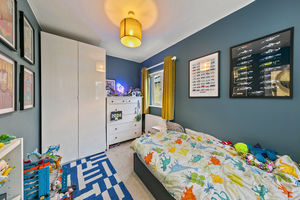 Bedroom- click for photo gallery